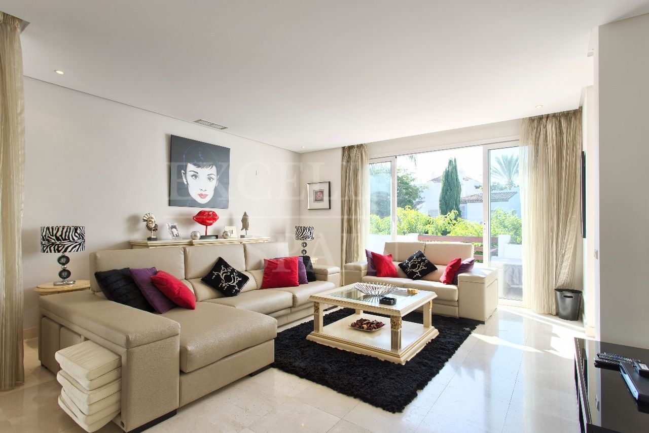 Penthouse in Alcazaba Beach, Estepona