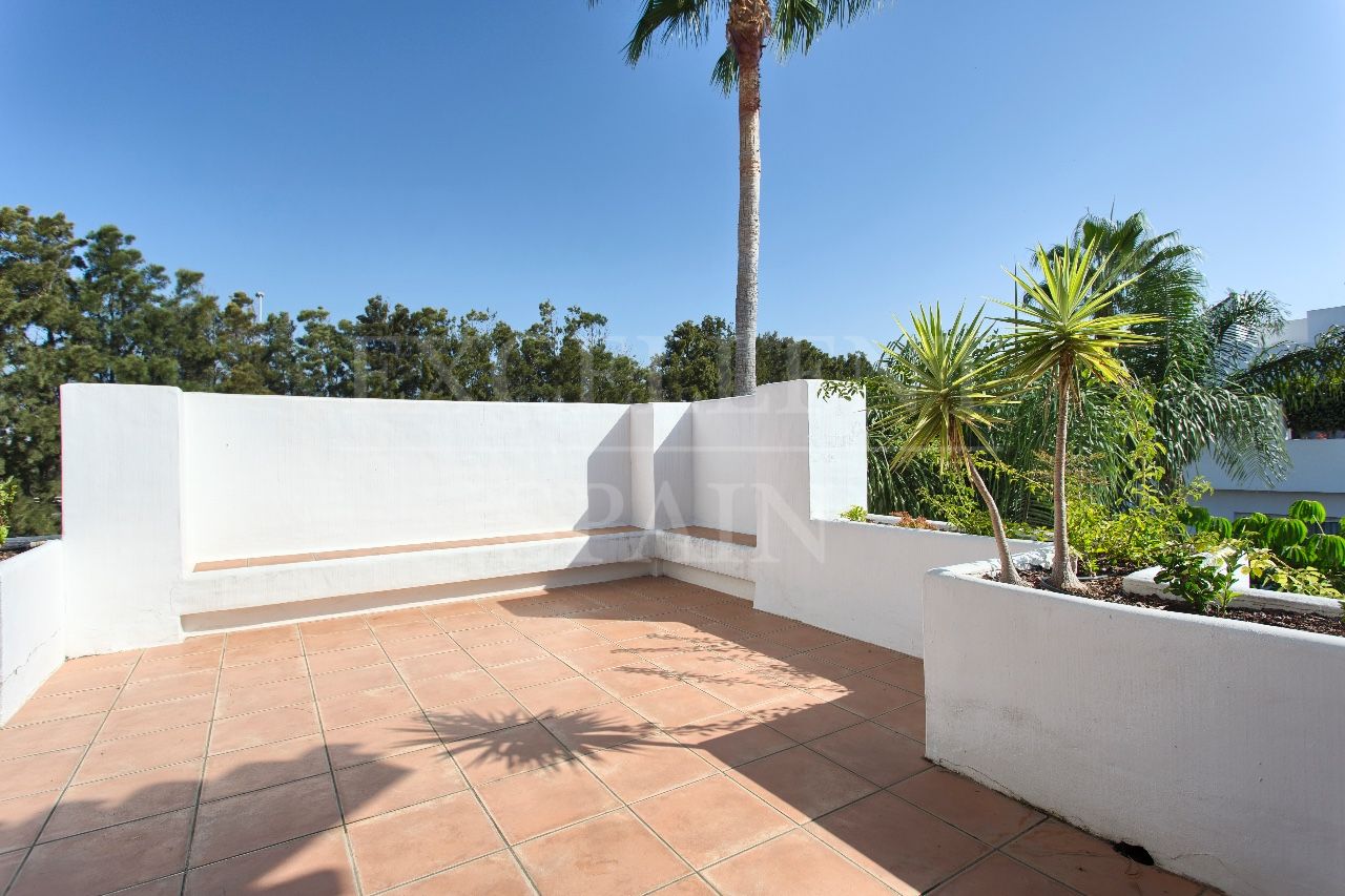 Penthouse in Alcazaba Beach, Estepona