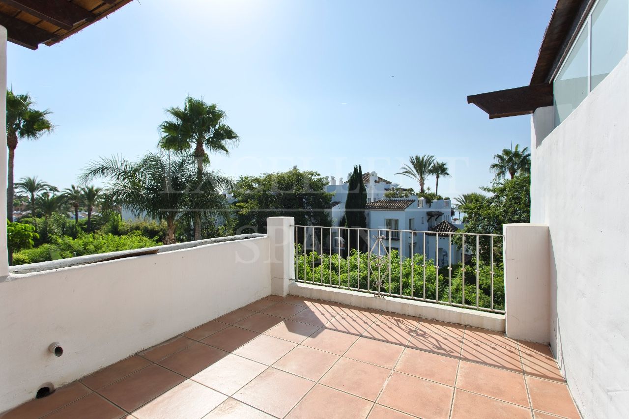 Penthouse in Alcazaba Beach, Estepona