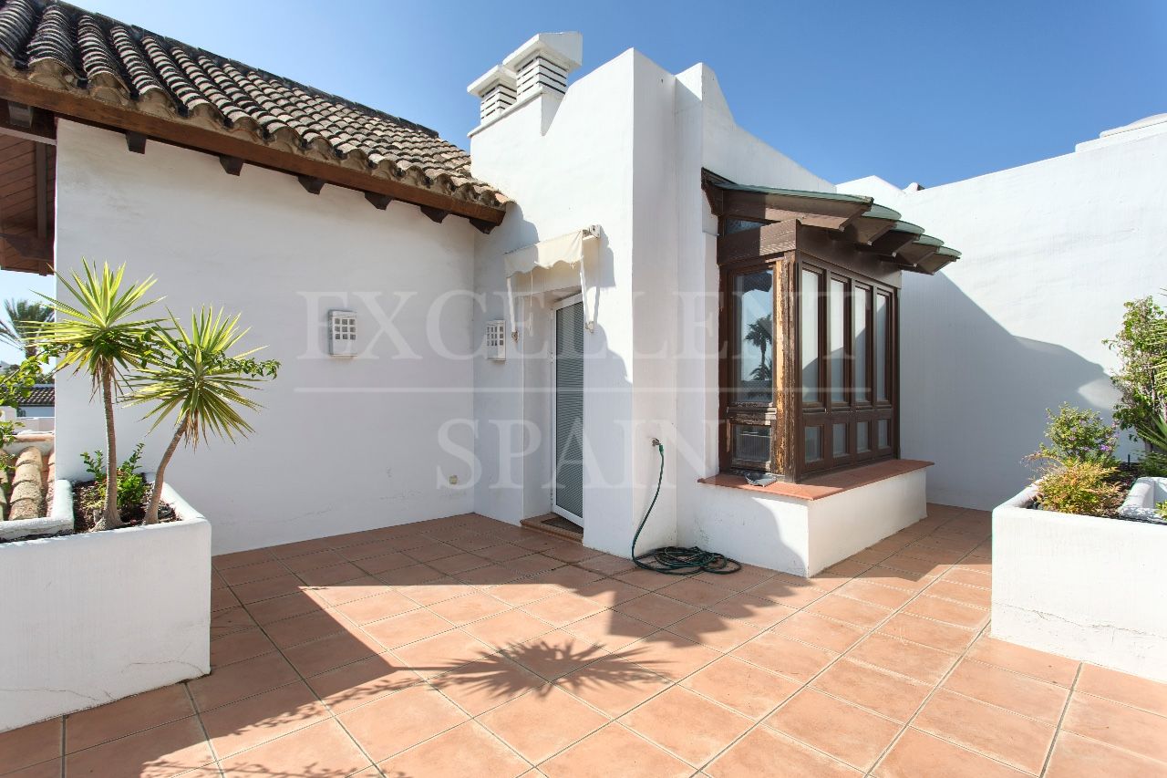 Penthouse in Alcazaba Beach, Estepona