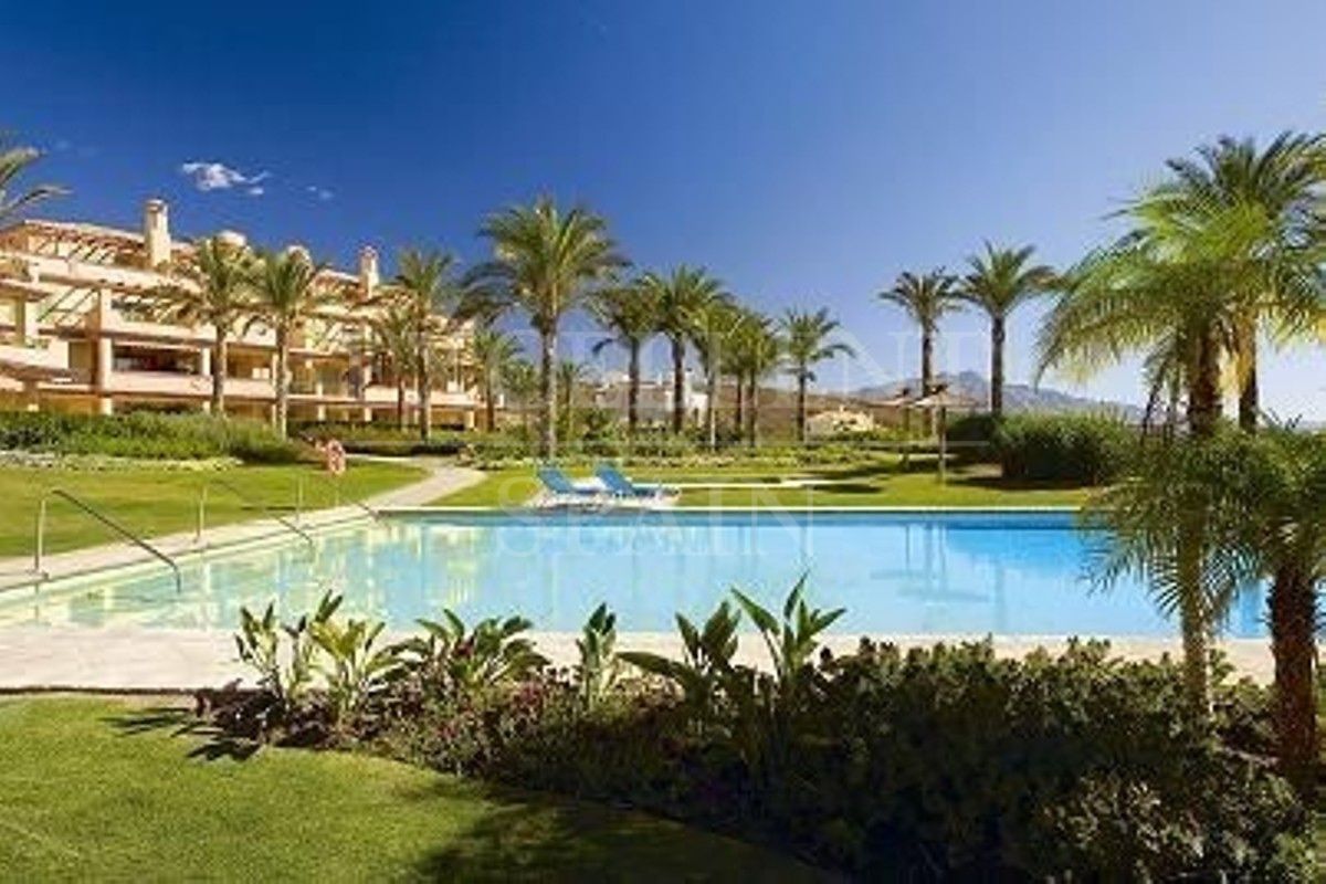 Apartamento en Four Seasons, Benahavis