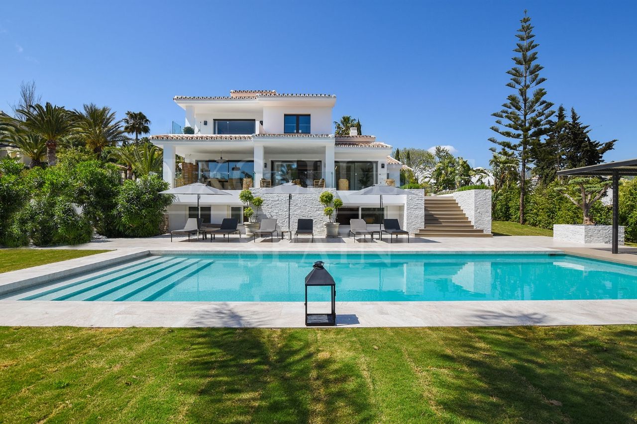 Villa in Elviria, Marbella Ost