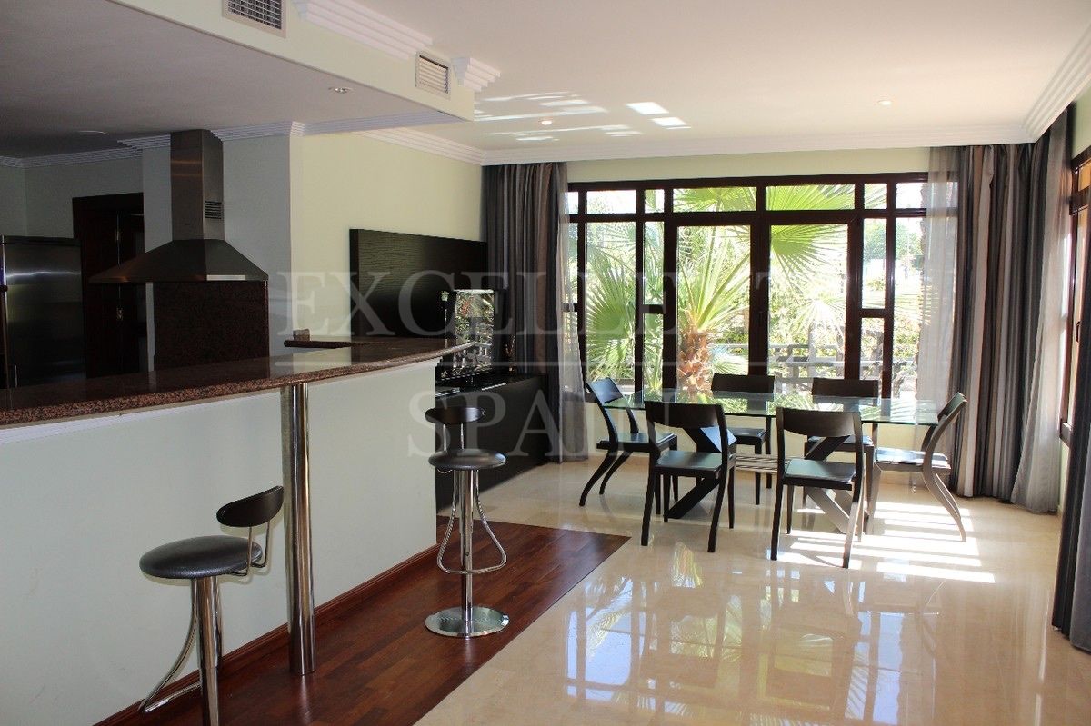 Appartement begane grond in Bahia de Banus, Marbella - Puerto Banus