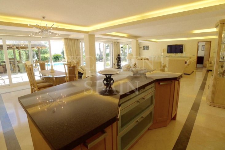 Villa en Altos Reales, Marbella Golden Mile