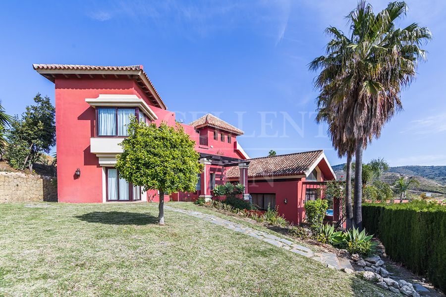 Villa in Hacienda las Chapas, Marbella Ost