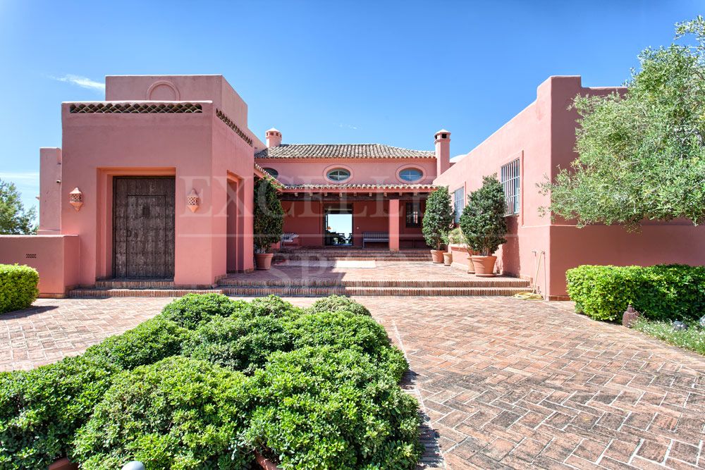 Villa in Marbella Club Golf Resort, Benahavis