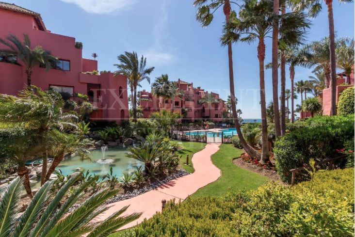 Appartement begane grond in Menara Beach, Estepona