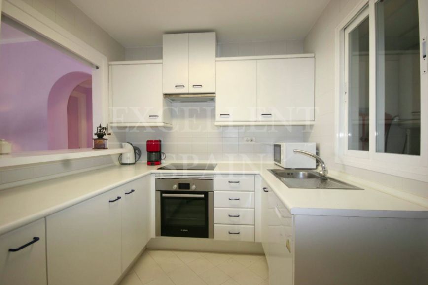 Apartamento en Alcazaba Beach, Estepona