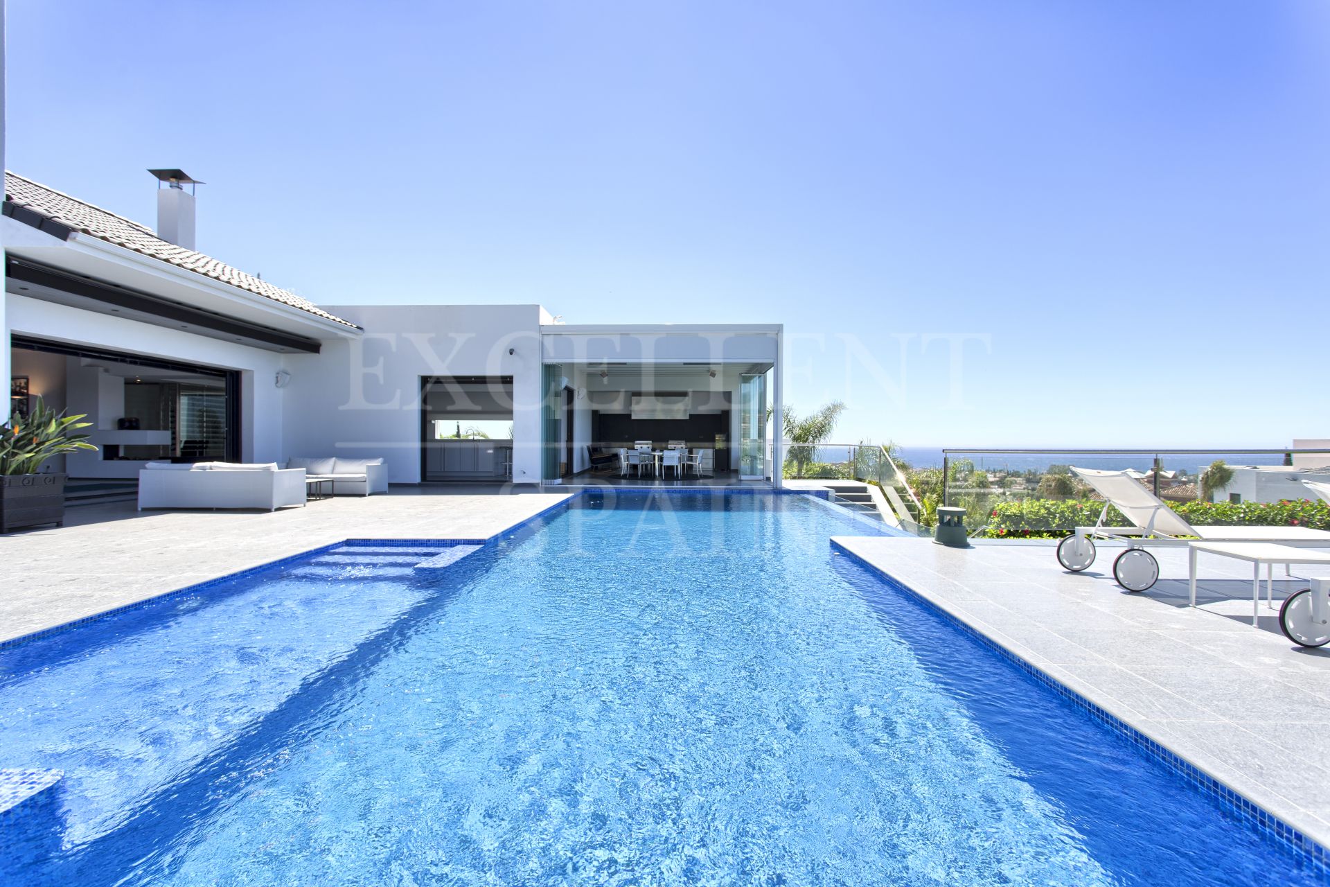 Villa in Los Flamingos Golf, Benahavis