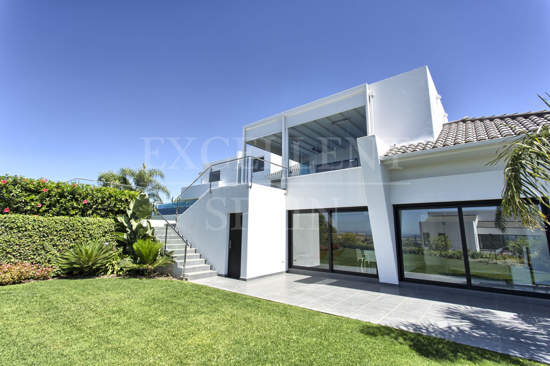 Villa in Los Flamingos Golf, Benahavis