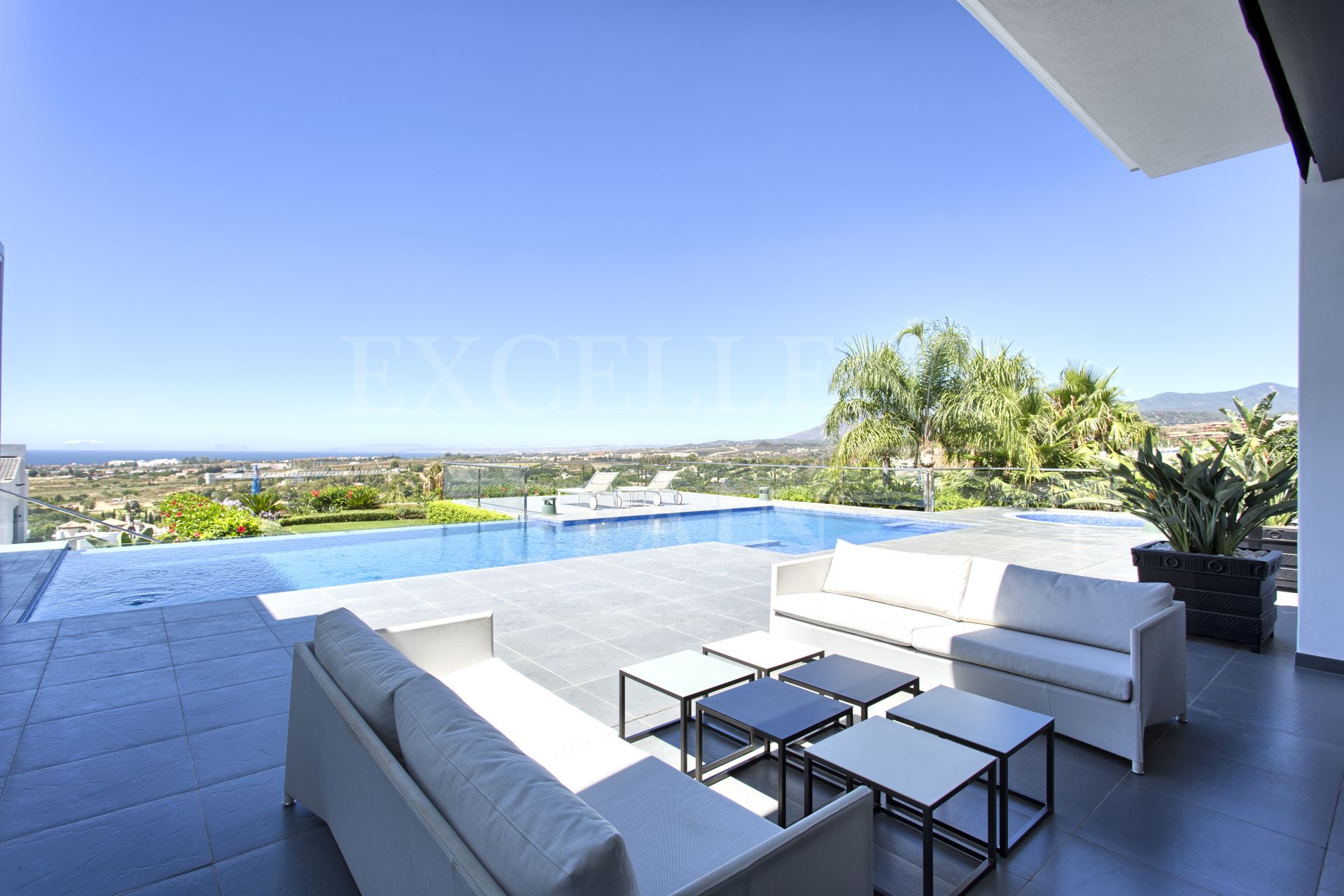 Villa en Los Flamingos Golf, Benahavis