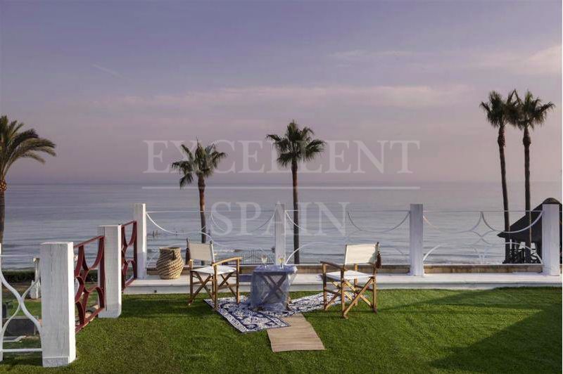 Villa in Los Monteros Playa, Marbella East