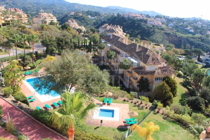 Penthouse in Elviria Hills, Marbella Oost