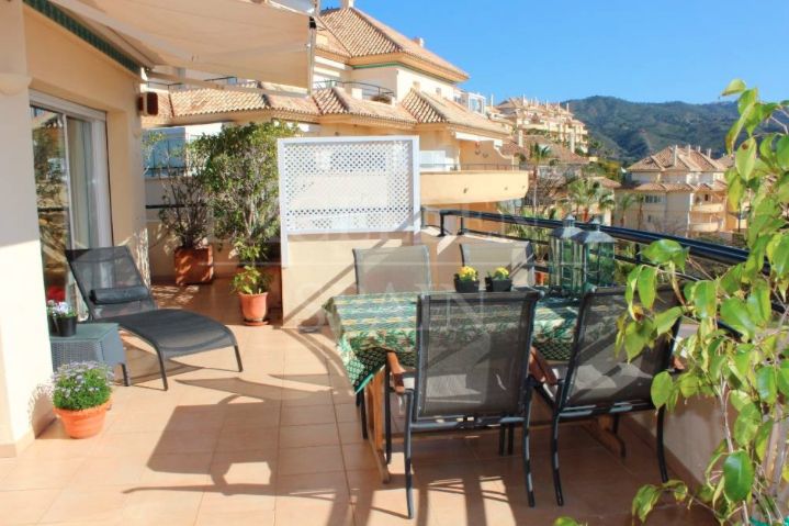 Penthouse in Elviria Hills, Marbella Oost