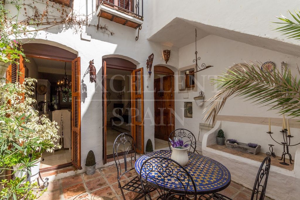 Señorio de Marbella, Golden Mile, cosy apartment for sale