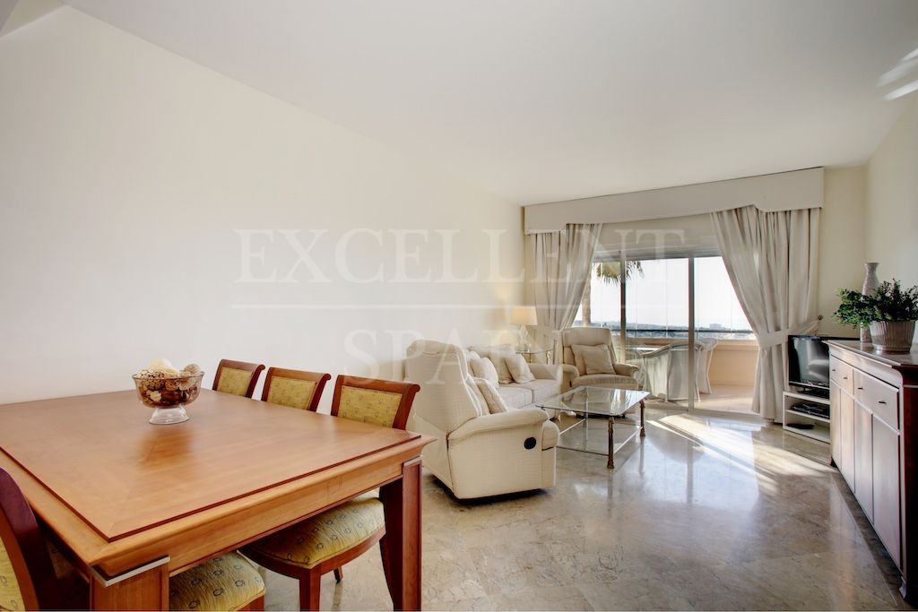 Apartment in Elviria Hills, Marbella East