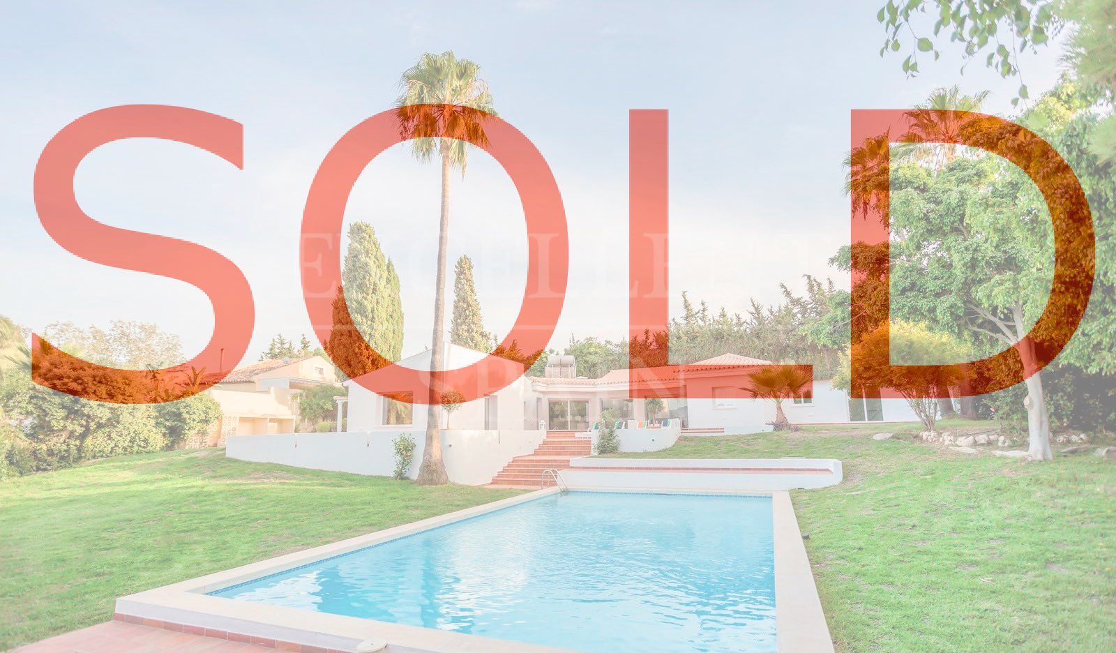 Reinoso, El Padron, Estepona, schöne Villa zum Verkauf in der Nähe des Strandes