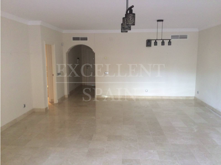 Ground Floor Apartment in Marques de Atalaya, Estepona