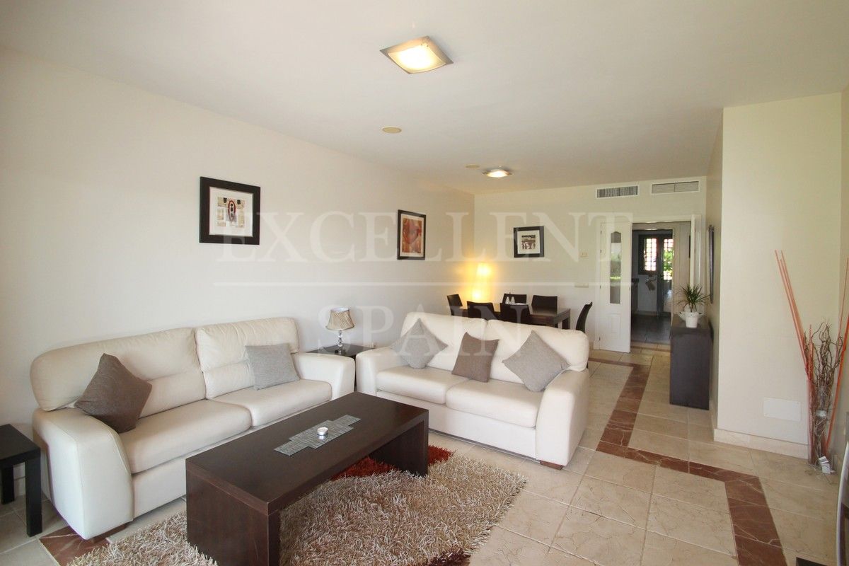 Ground Floor Apartment in Benatalaya, Estepona