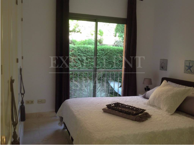 Apartment in Benatalaya, Estepona