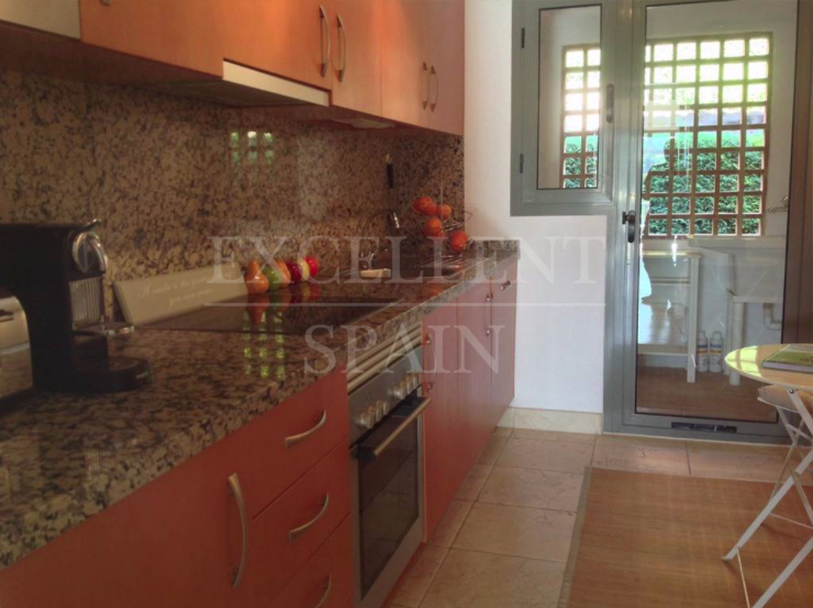 Apartment in Benatalaya, Estepona