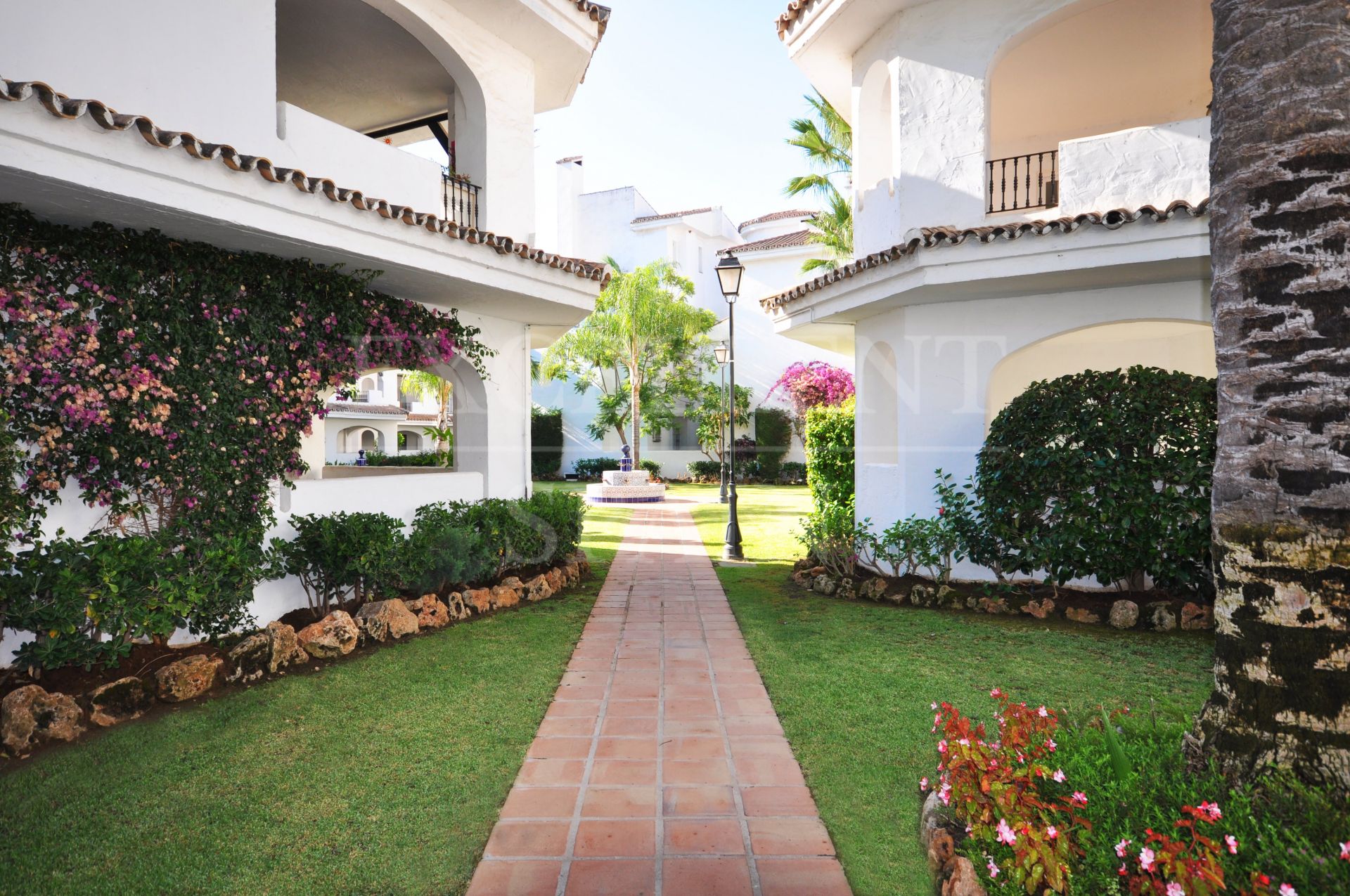 Wohnung in Los Naranjos de Marbella, Nueva Andalucia