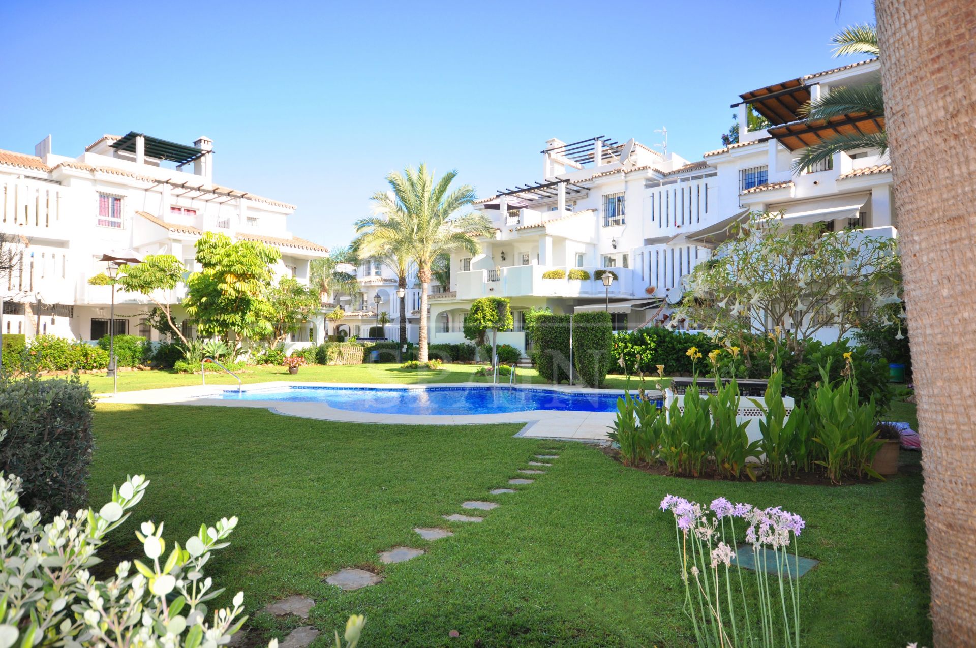 Apartment in Los Naranjos de Marbella, Nueva Andalucia