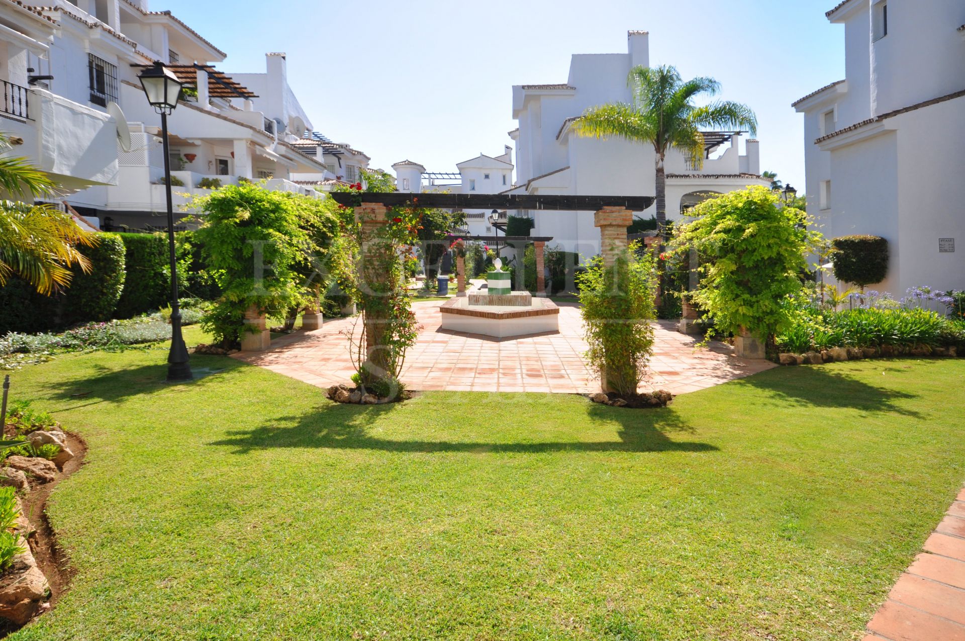 Apartment in Los Naranjos de Marbella, Nueva Andalucia