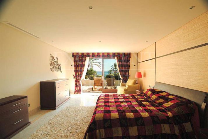 Apartment in Los Monteros Playa, Marbella East