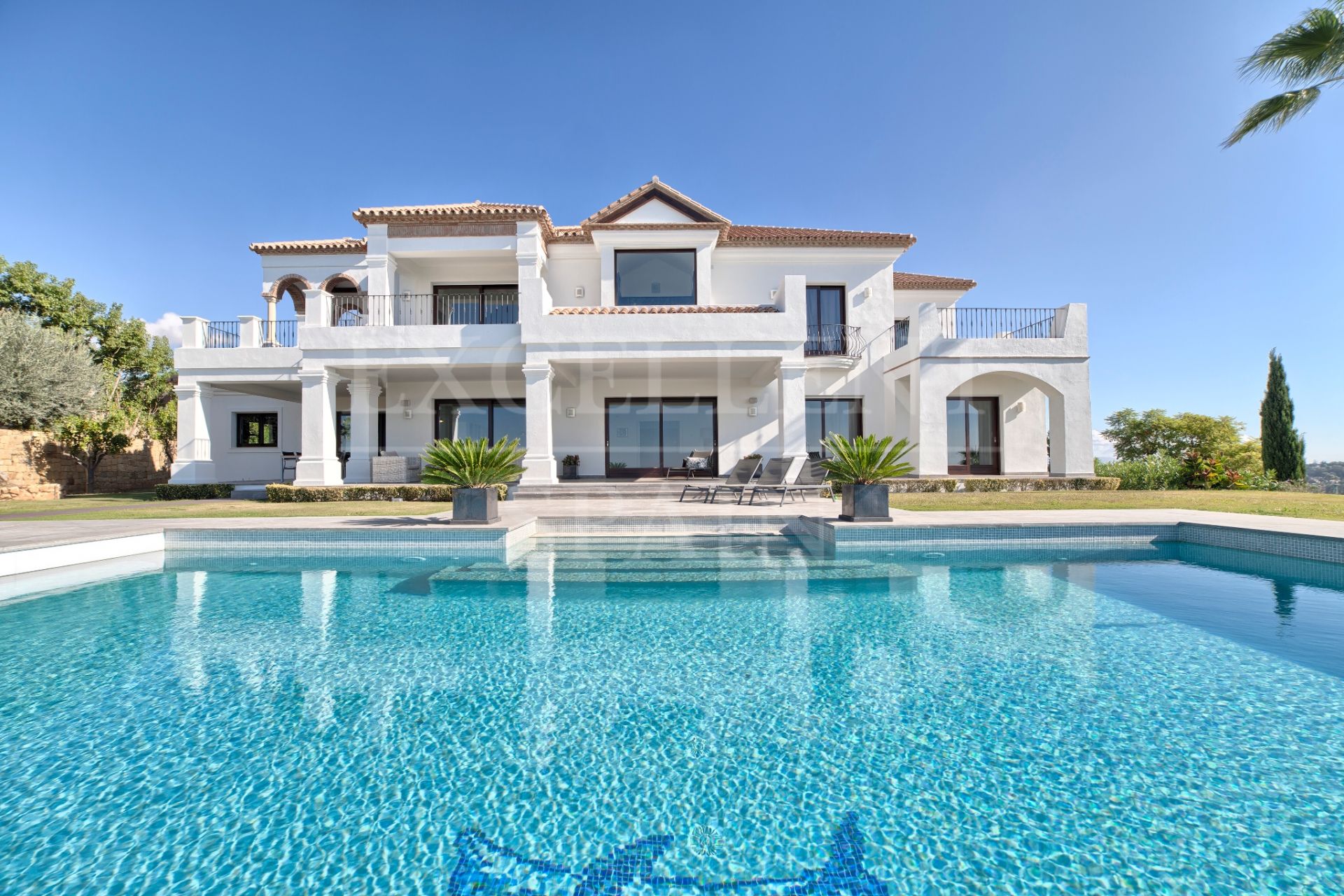 Villa in Los Flamingos Golf, Benahavis