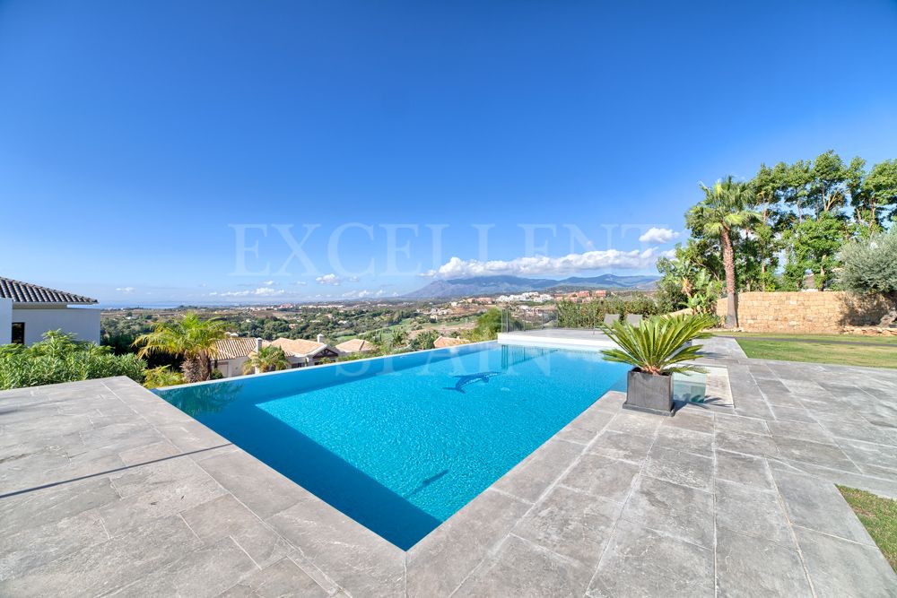 Villa in Los Flamingos Golf, Benahavis