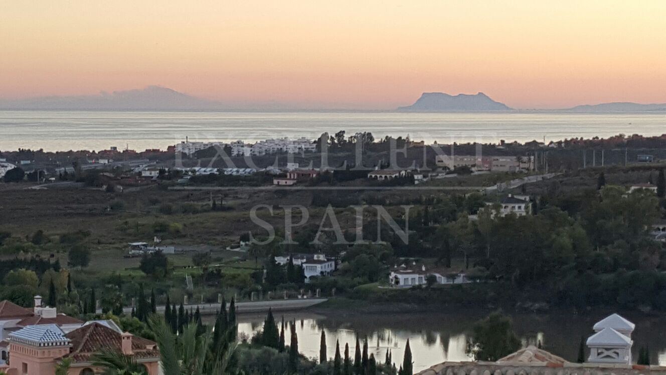 Villa in Los Flamingos Golf, Benahavis