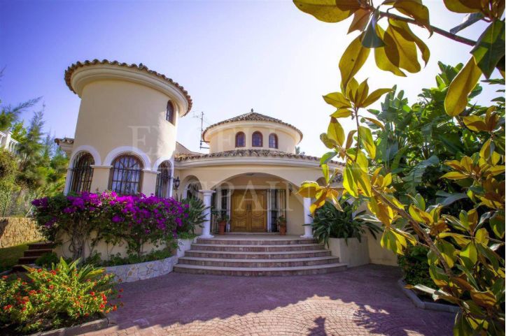 Villa en El Paraiso, Estepona