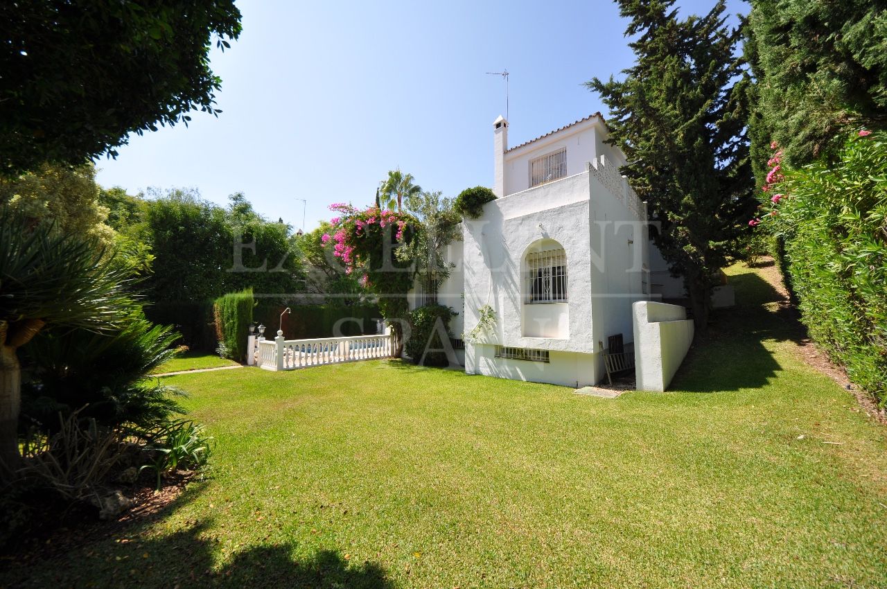 Villa en Los Naranjos Hill Club, Nueva Andalucia