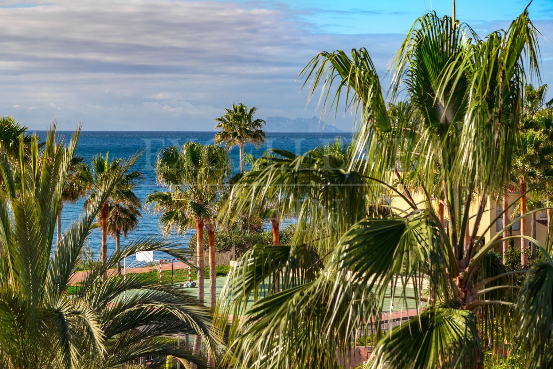 Ático en Mar Azul, Estepona