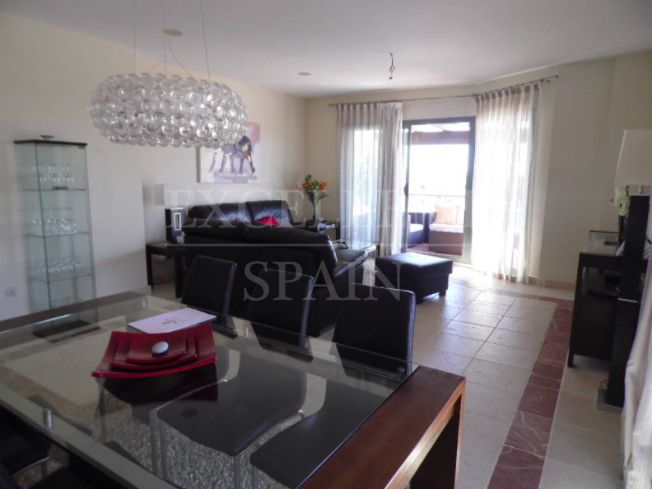 Penthouse in Benatalaya, Estepona