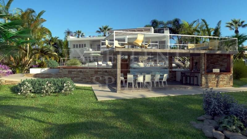 Villa in Bahia de Marbella, Marbella East