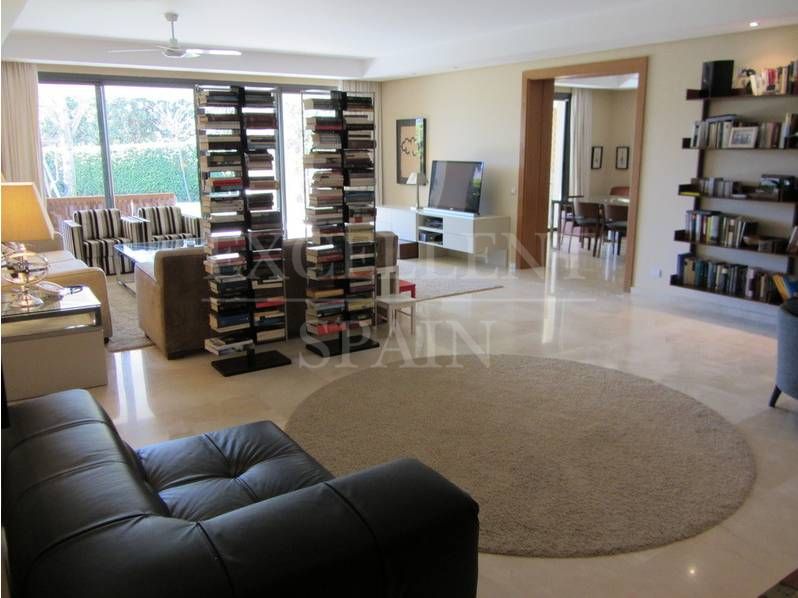 Appartement begane grond in Imara, Marbella Golden Mile