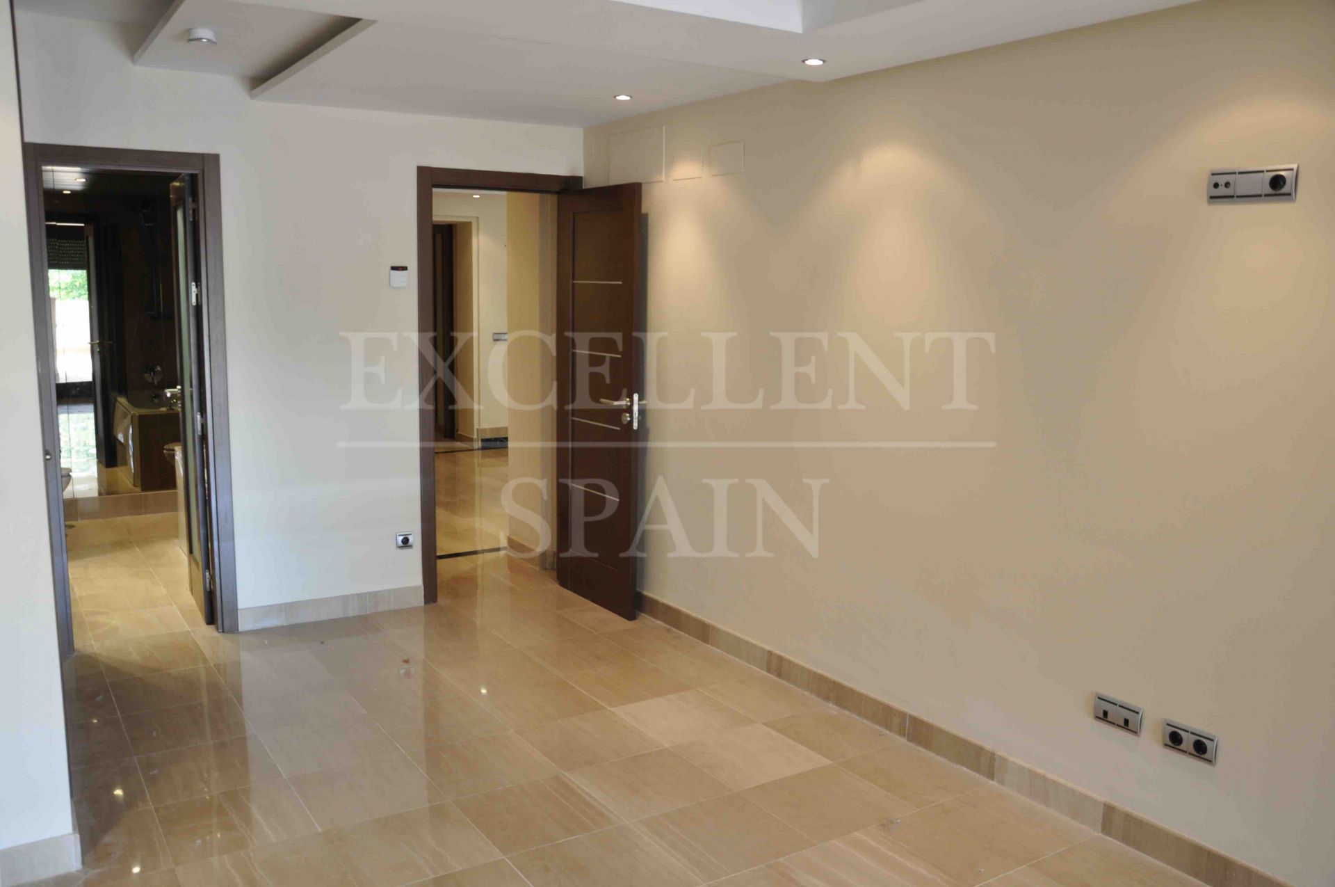 Appartement begane grond in Bahia de la Plata, Estepona