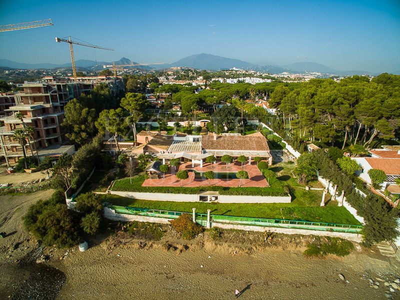 Villa in Benamara, Estepona