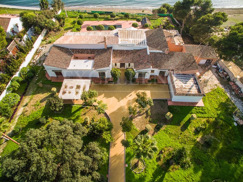 Villa en Benamara, Estepona