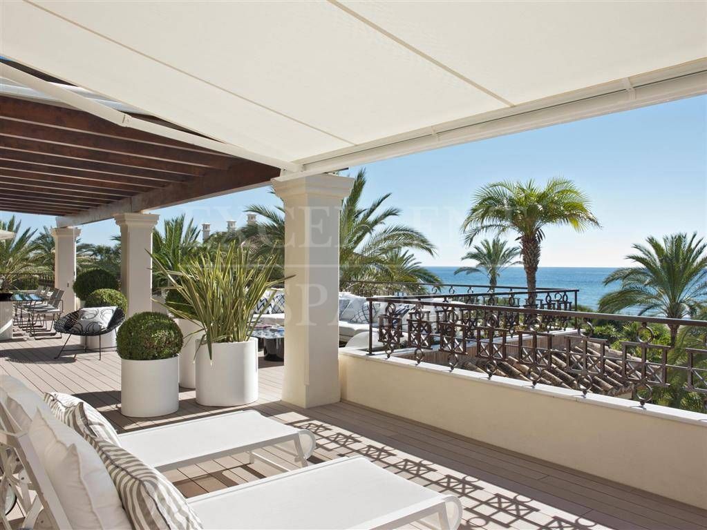 Los Monteros Playa, Marbella, luxurious, frontline beach penthouse for sale