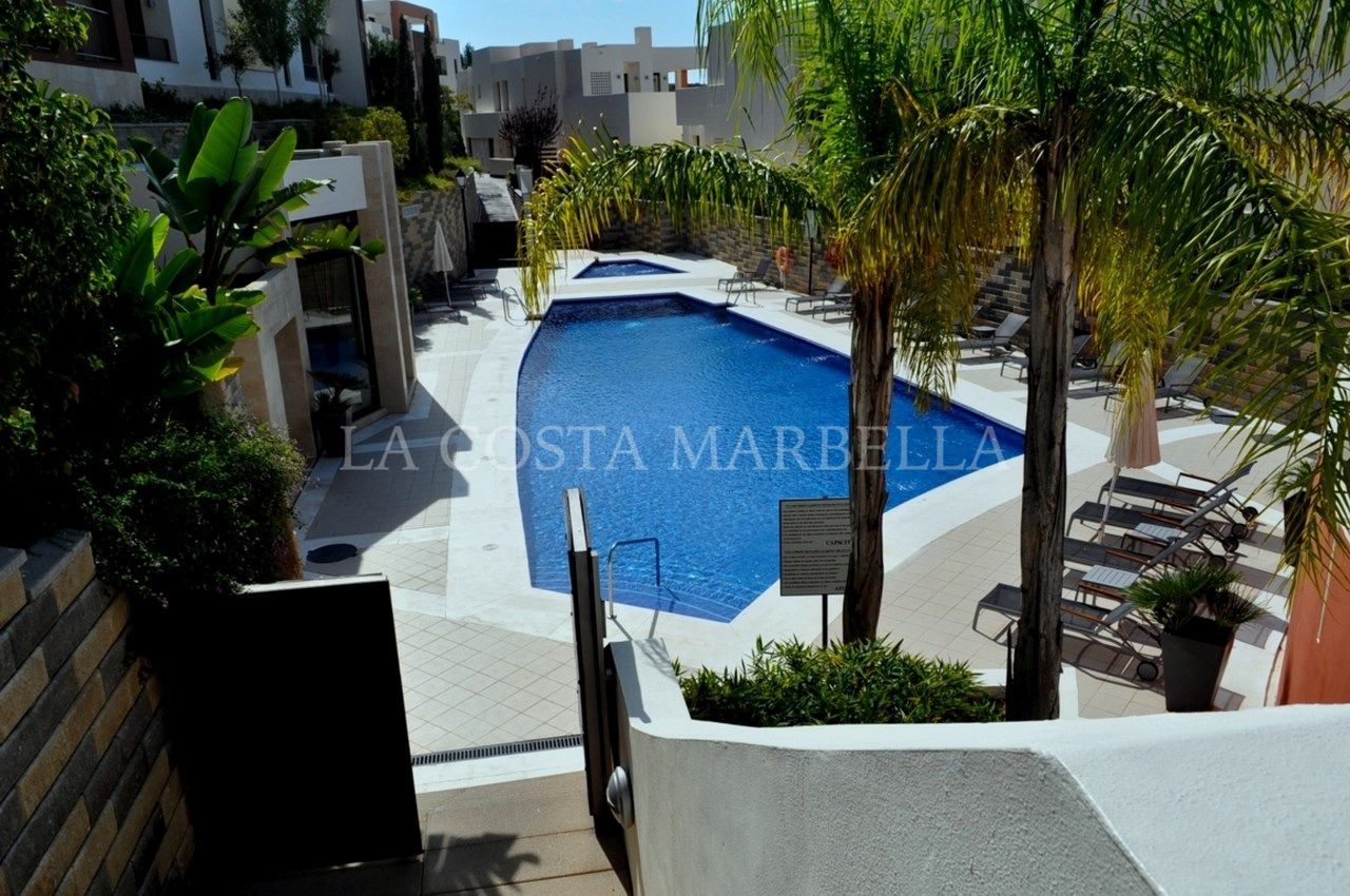 Apartment for rent in Los Monteros, Marbella East