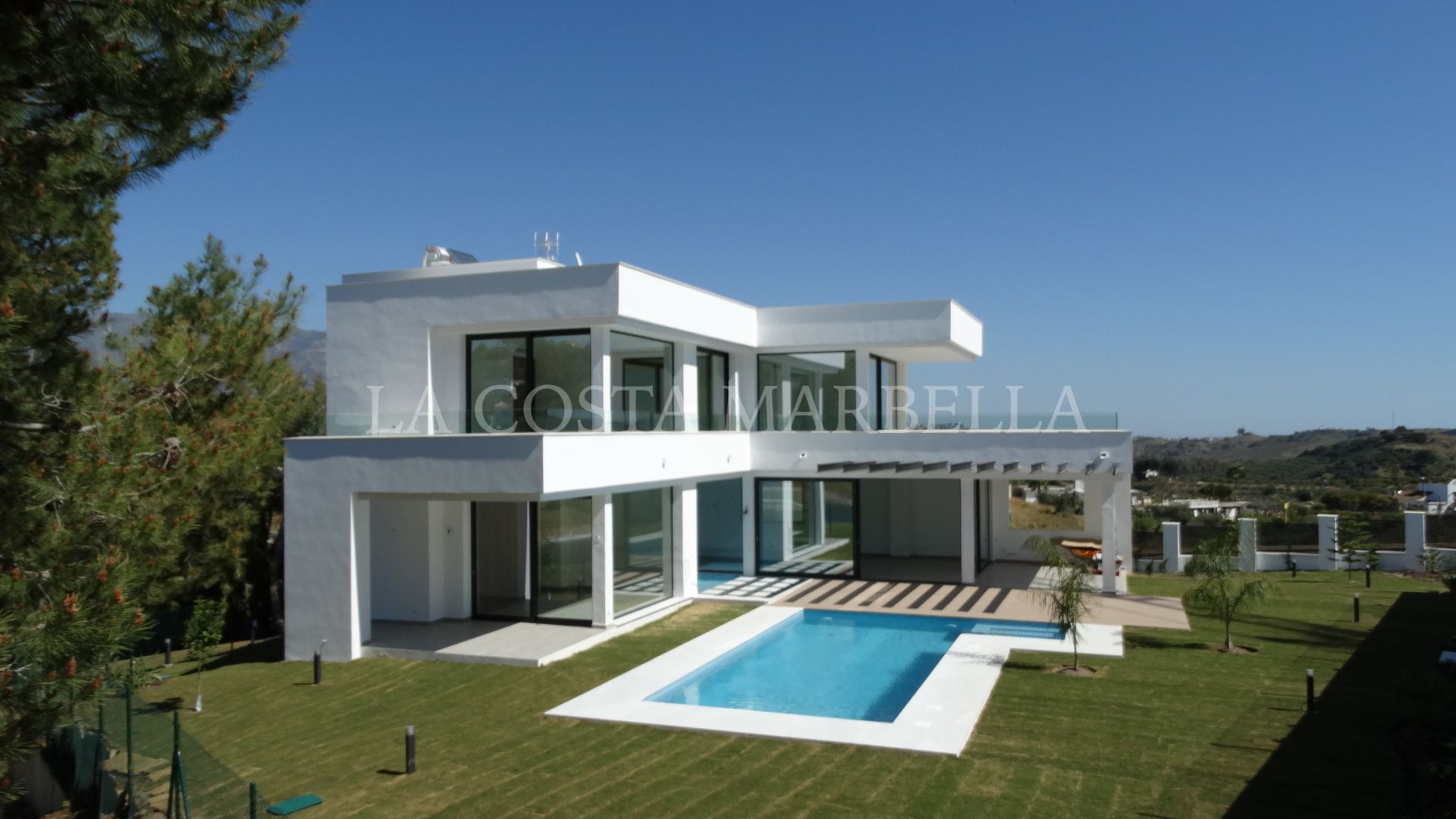 Villa en venta en La Cala Golf, Mijas Costa