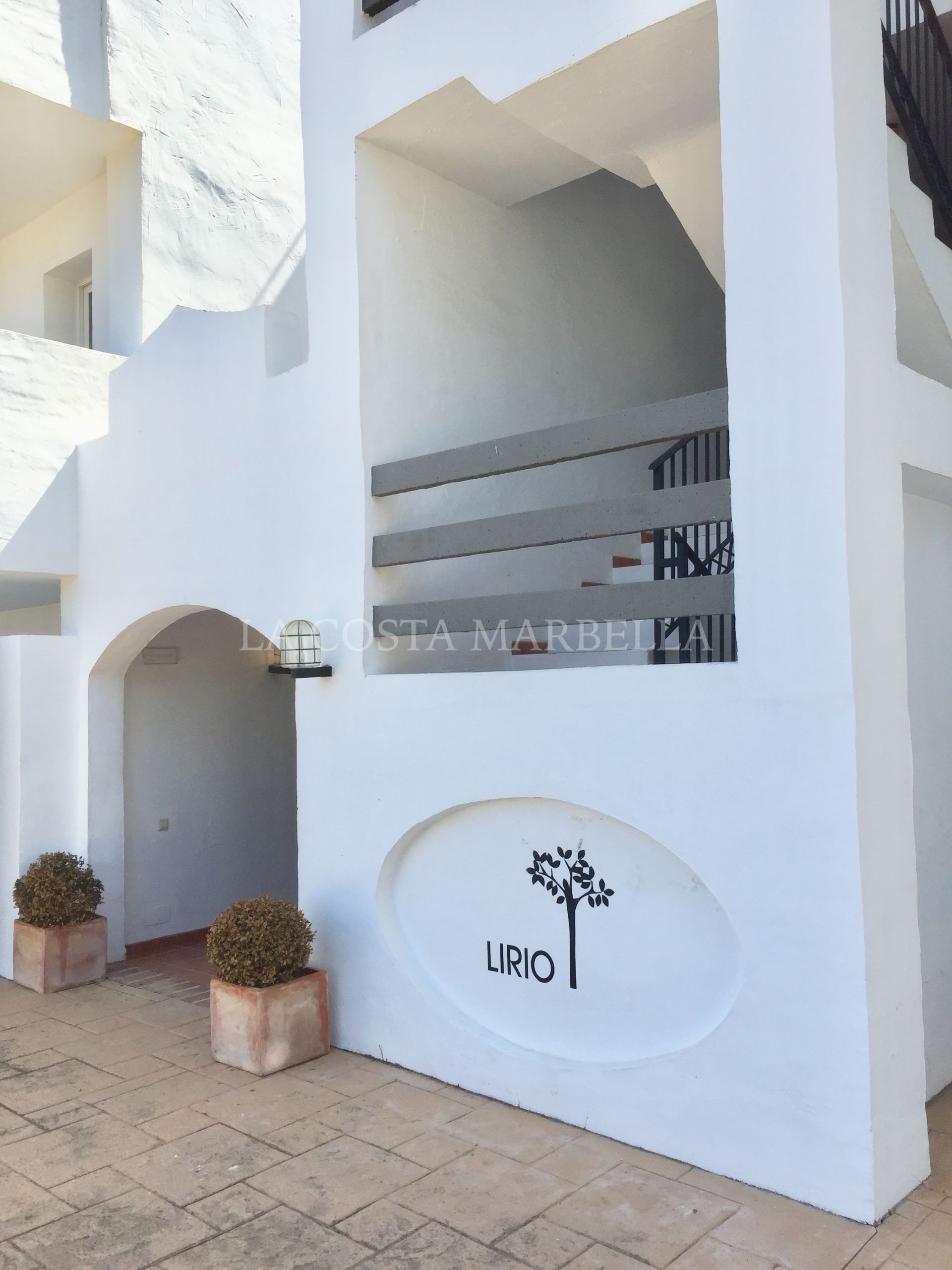 Apartment for rent in La Mairena, Marbella East