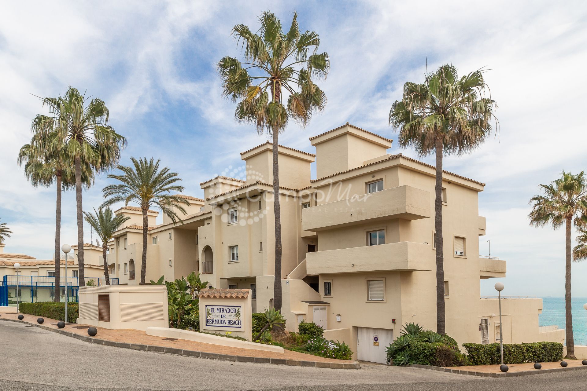 Apartment in Bermuda Beach, Estepona