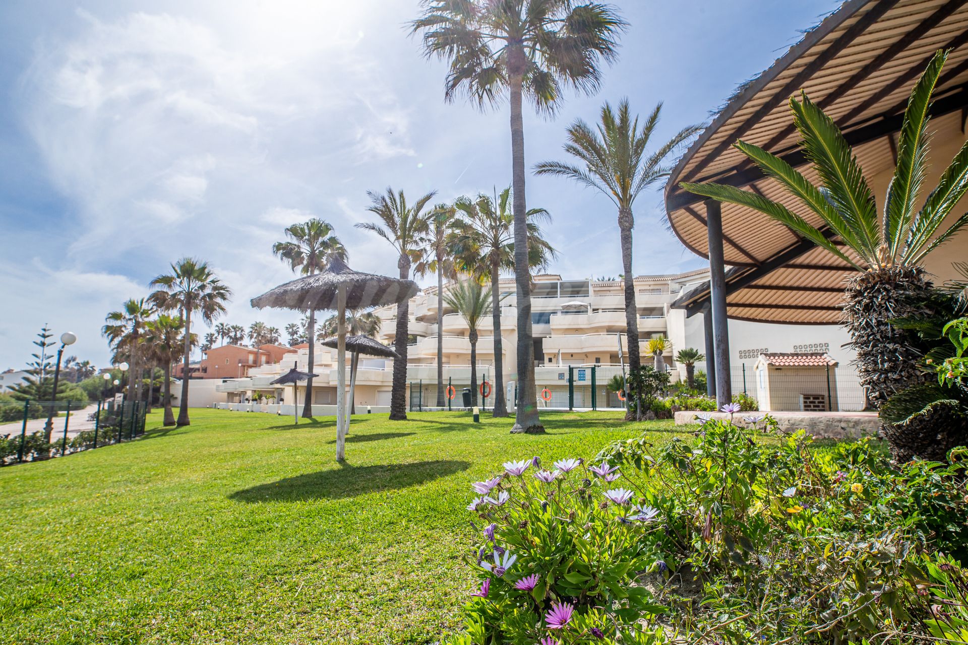 Apartment in Bermuda Beach, Estepona