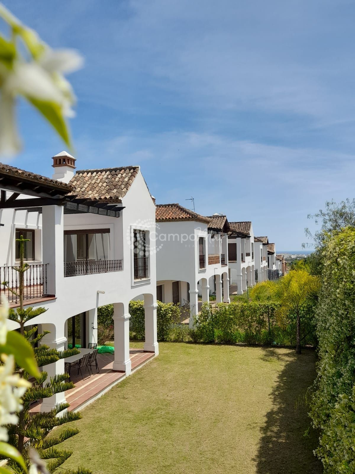 Villa in Estepona Golf, Estepona