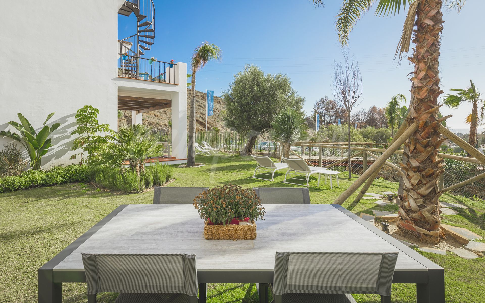 Apartamento Planta Baja en Paraiso Pueblo, Benahavis