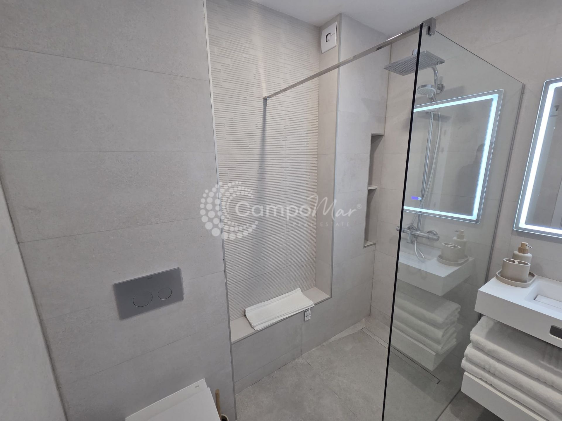 Apartment in Estepona Town, Estepona